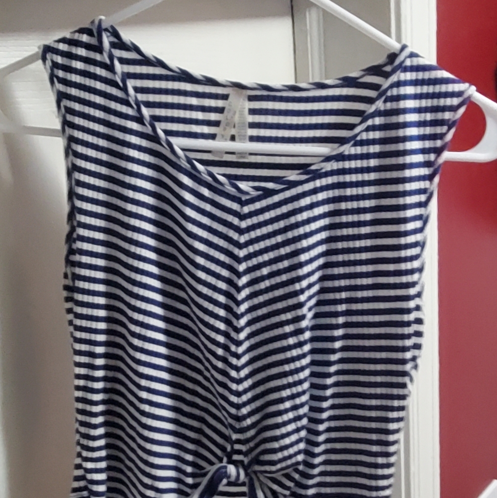 Womens Sleeveless shirt